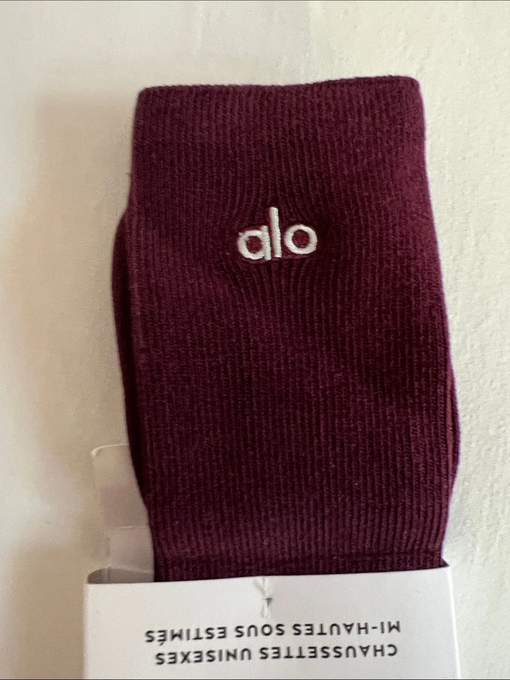 ALO Yoga Half-Crew Socks in Deep Burgundy